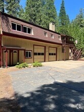 Building Photo - 26010 Sugar Pine Dr