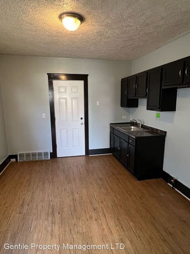 Foto del edificio - 2 br, 1 bath House - 12512 Revere Ave