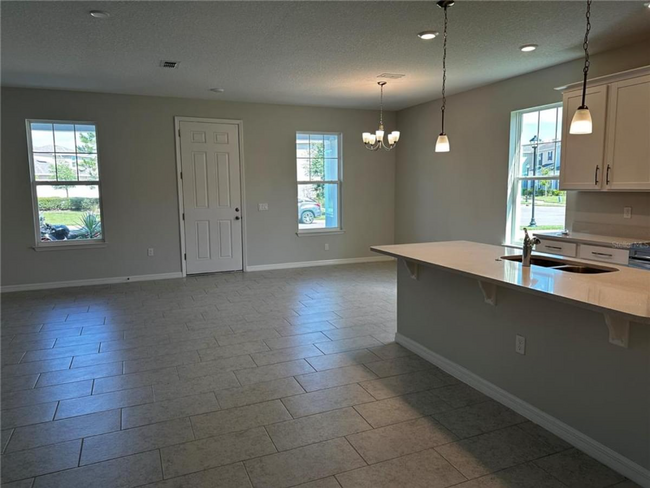 Building Photo - 5088 Avalon Park Blvd