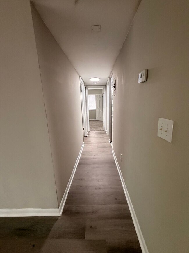 Foto del edificio - 220 Orchard Trace Ln