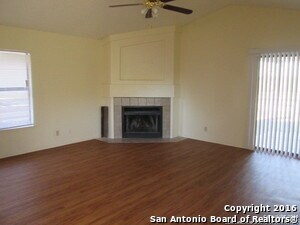 Foto del edificio - 7511 Longing Trail