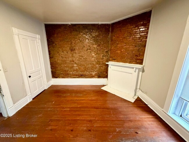 Building Photo - 1503 S 4th St