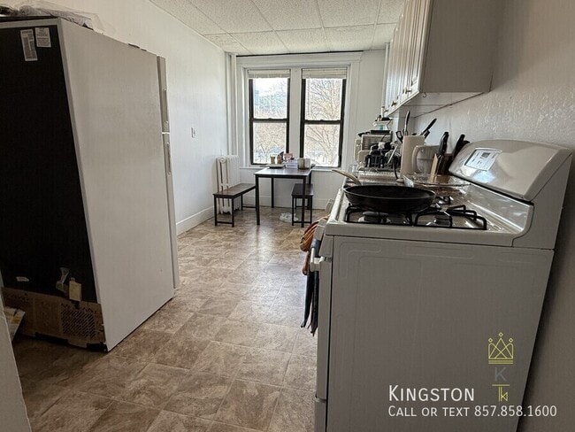 Foto del edificio - 238 Hemenway St