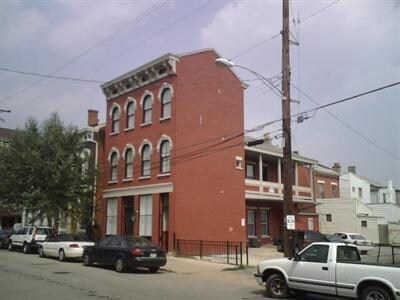 Primary Photo - 418-420 W 7th St