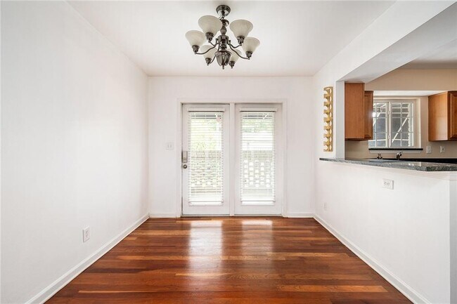 Foto del edificio - 6940 Roswell Rd