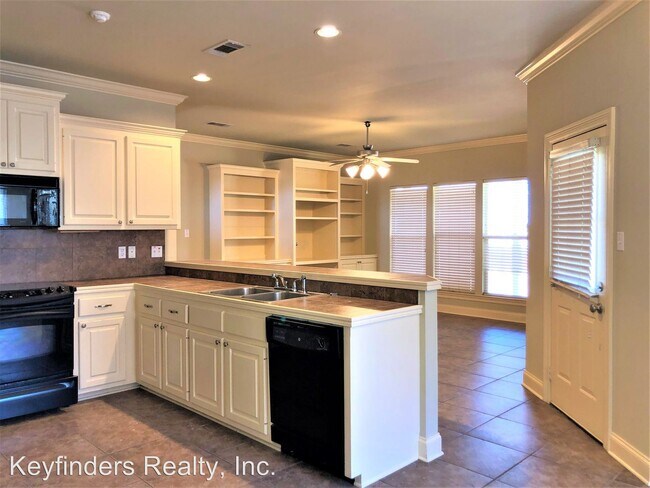 Building Photo - 3 br, 2 bath House - 41040 Villa Ct. North