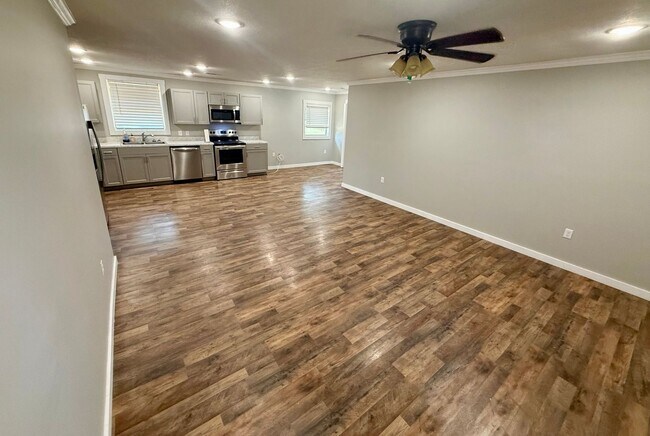 Foto del edificio - 3708 Fielder Dr