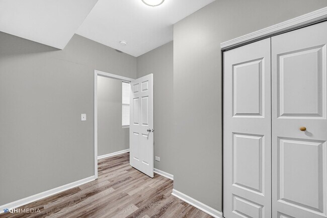 Foto del edificio - 1522 Fischrupp Ave