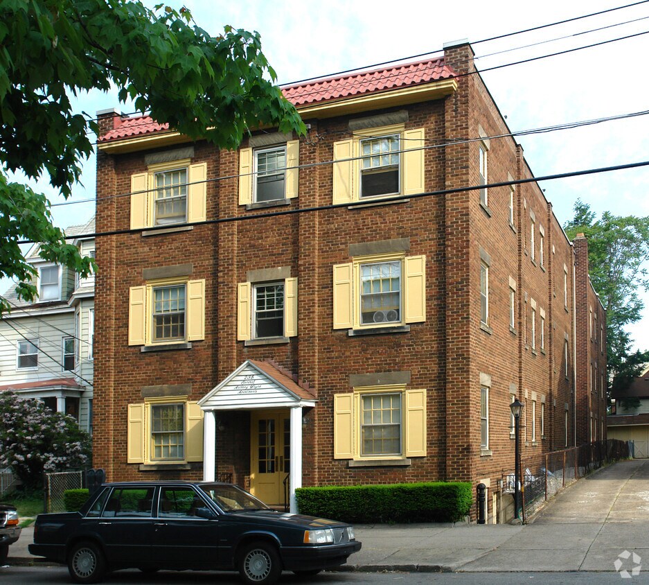 Primary Photo - Anthony Wayne