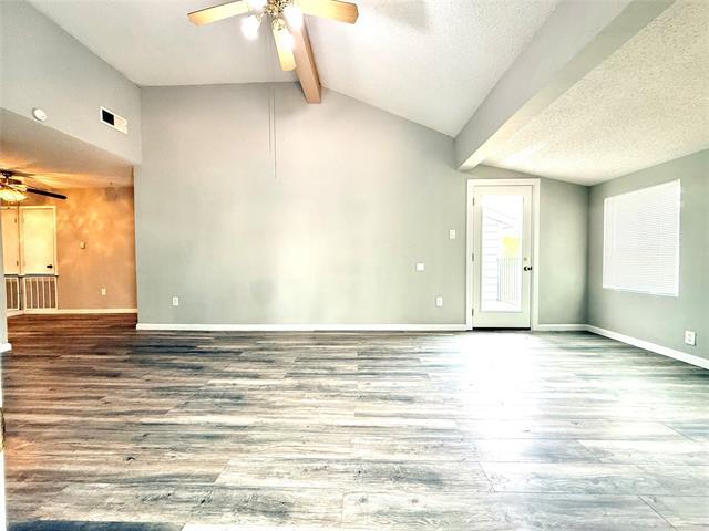 Foto del edificio - 9696 Walnut St