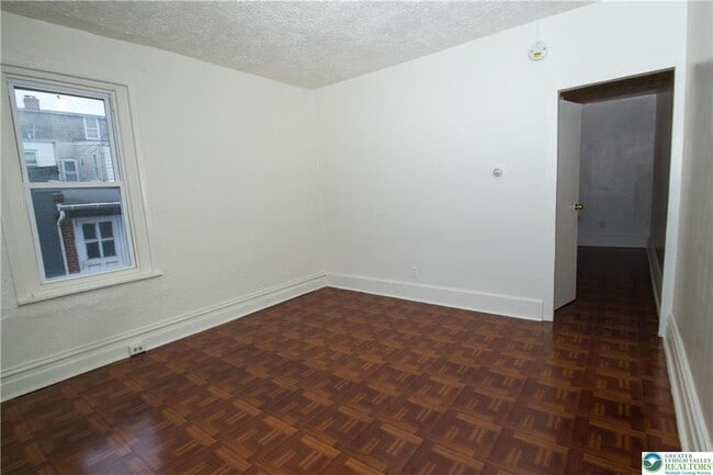 Foto del edificio - 455 W Whitehall St
