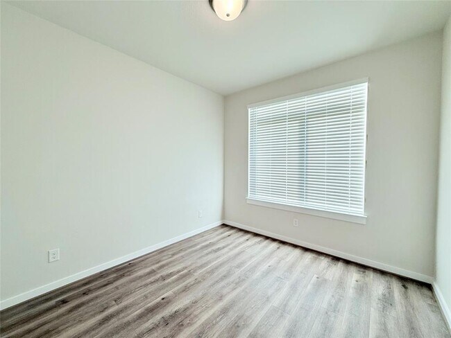 Foto del edificio - 133 Cintilar St