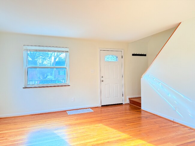 Foto del edificio - 4540 Victor Ave