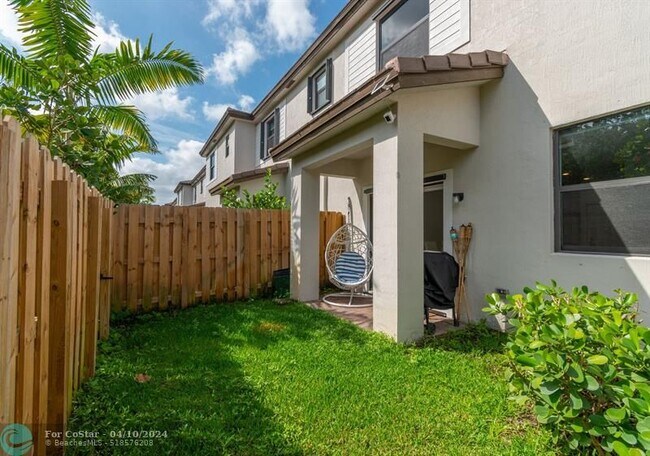 Building Photo - 239 SW 159th Terrace