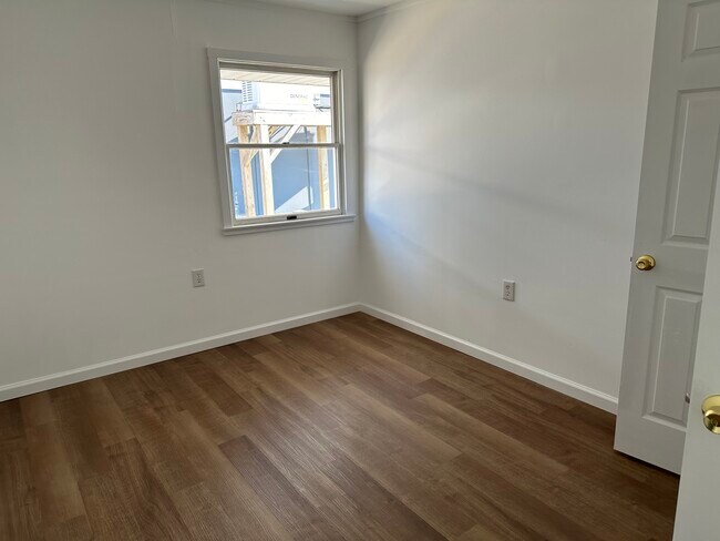 Building Photo - 47 Paul Jones Dr