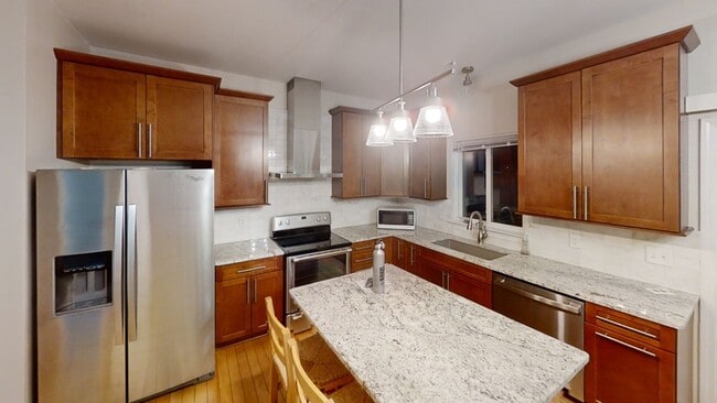 Building Photo - 10156 E Avondale Cir