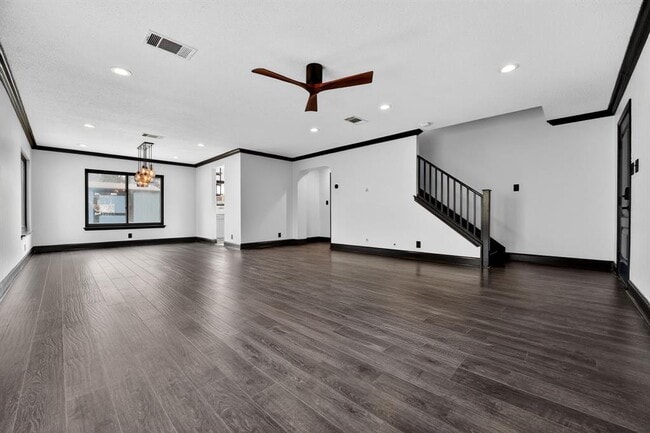 Building Photo - 8409 Nairn Dr