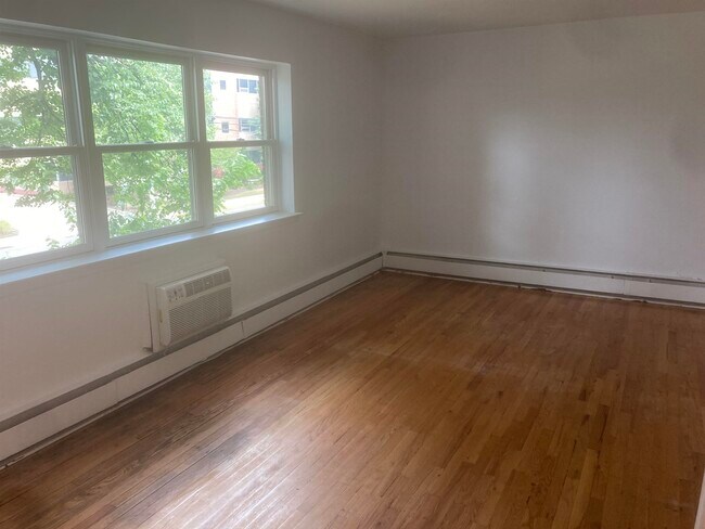 Foto del edificio - 513-515 Grand Ave