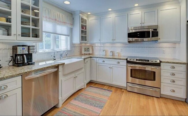Building Photo - 103 Browns Farm Dr