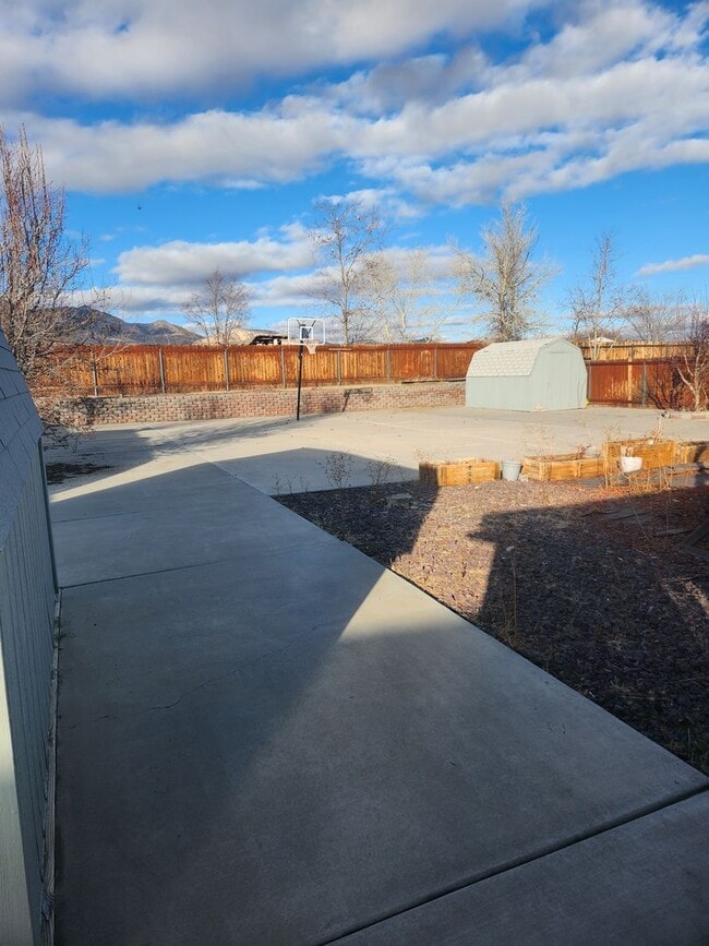 Building Photo - Beautiful home in Dayton!