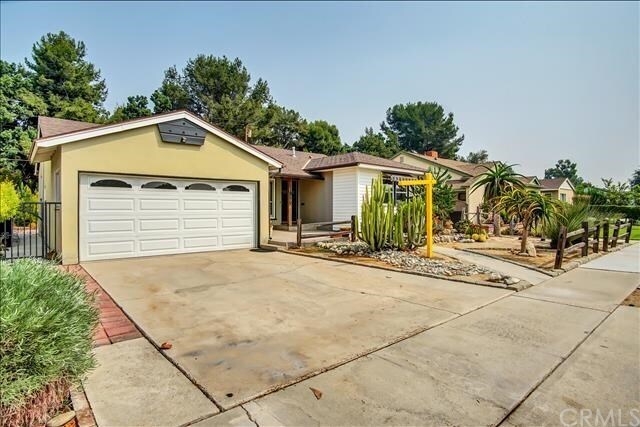 Foto principal - 1639 W Walnut Ave