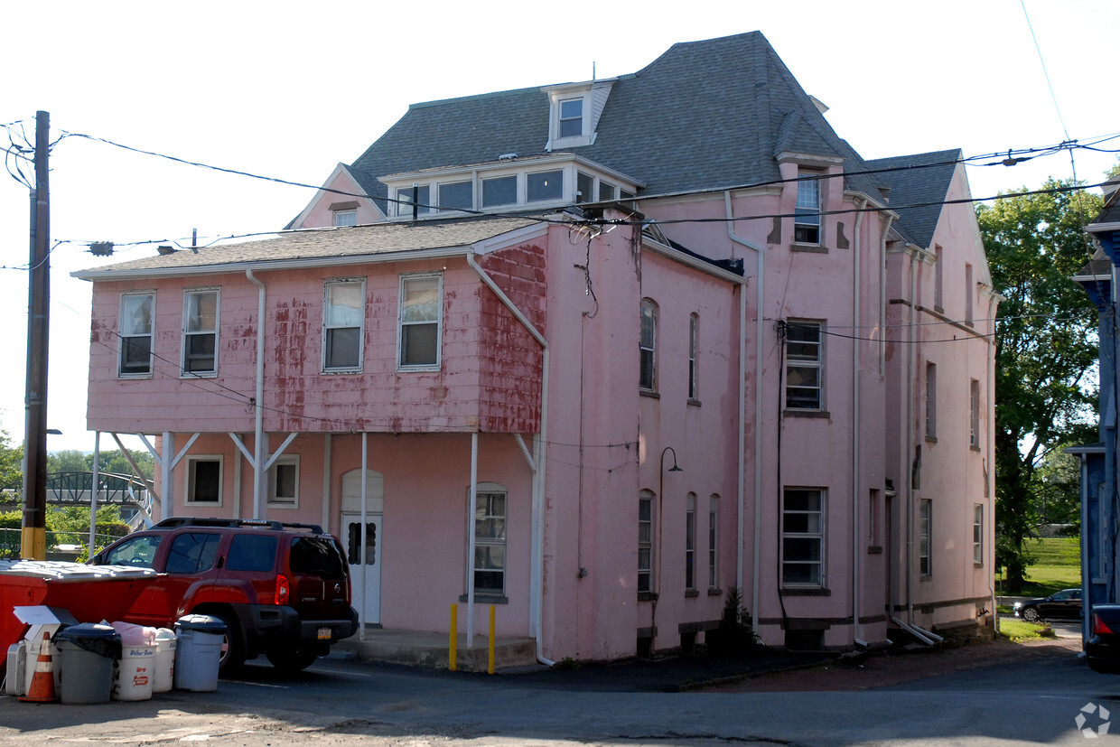 Foto del edificio - North River Street Apartments