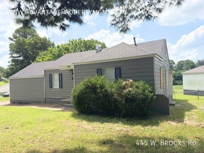 Building Photo - 445 W Brooks Rd