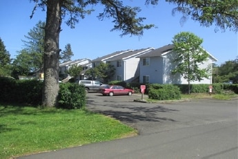 Building Photo - 995 Pacific Dr