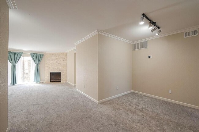 Foto del edificio - 12550 Whittington Dr