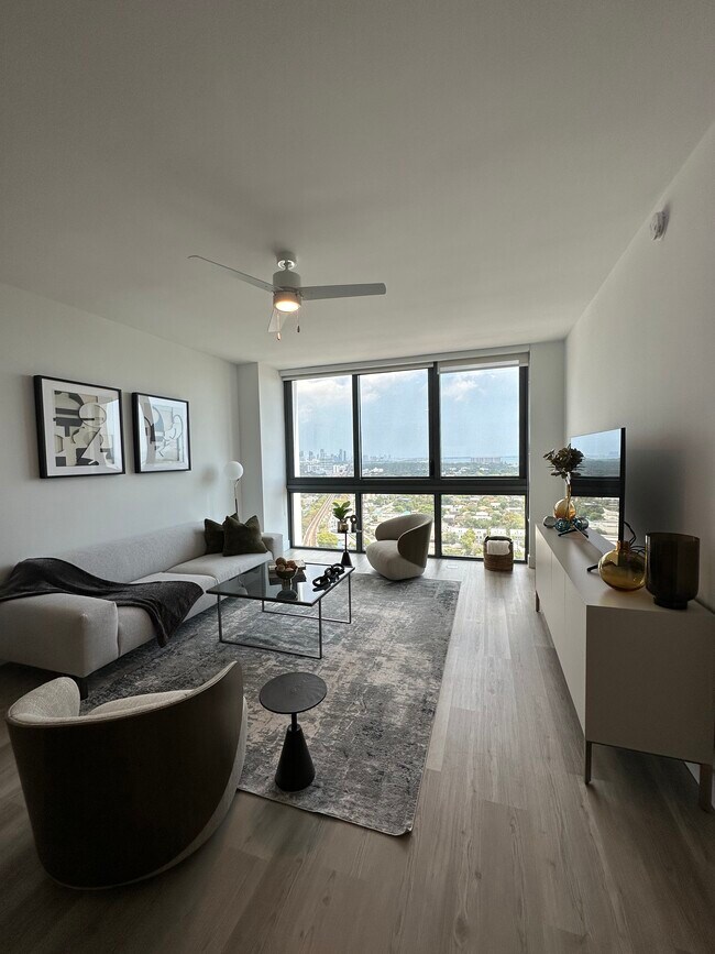 4063 Ponce de Leon Blvd Unit A2W, Coral Gables, FL 33146 Apartments