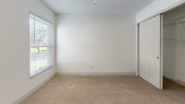Sun Bay - Bedroom 2.jpg - Sun Bay Palms at South Tampa