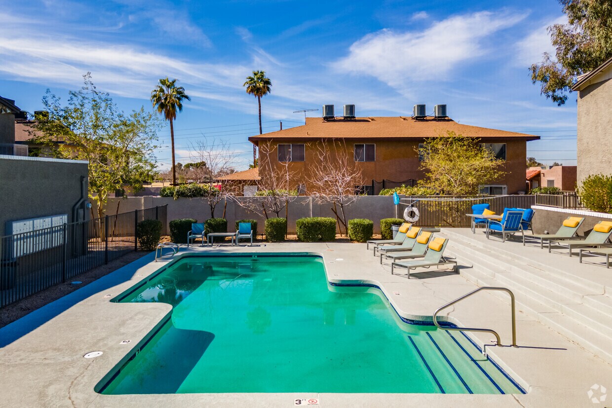 Seventeen805 - 17805 N 40th St Phoenix, AZ 85032 | Apartments.com