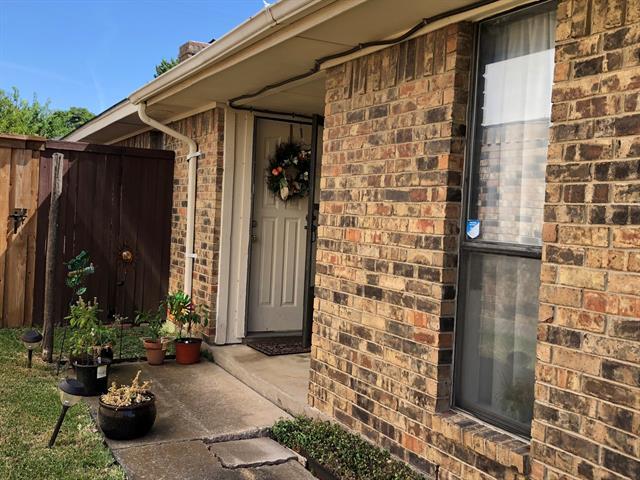 Building Photo - 2135 Cordoba Dr