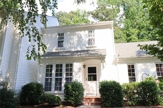 Building Photo - 118 Planetree Ln