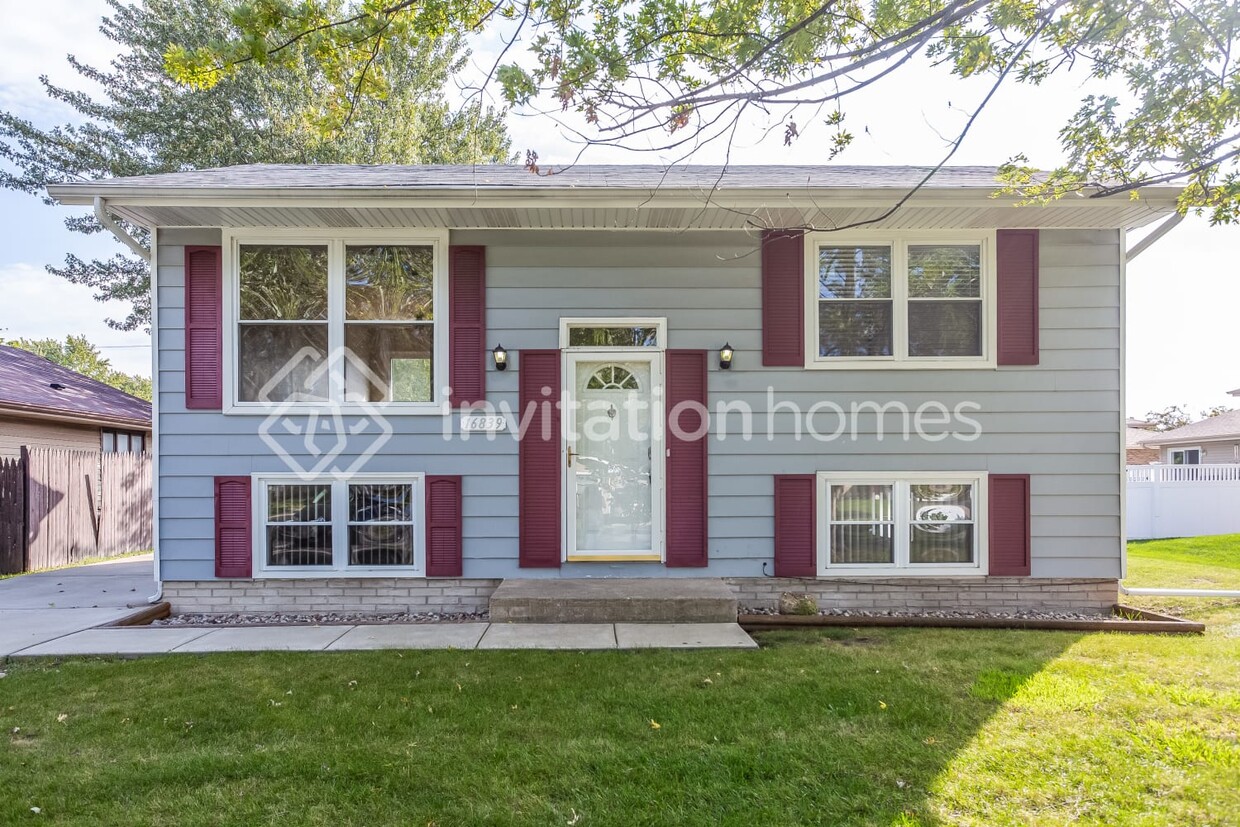 Primary Photo - 16839 91st Ave