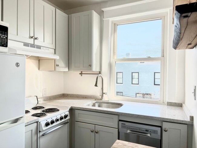 Kitchen facing East - 1451 Pennsylvania Ave SE