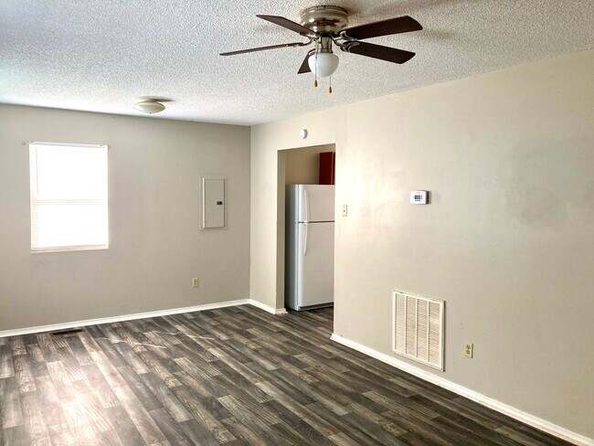 Foto del edificio - 603 W Mill St