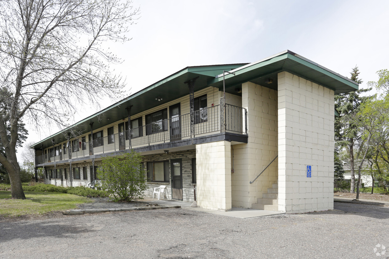 Primary Photo - 1075 County Highway 10