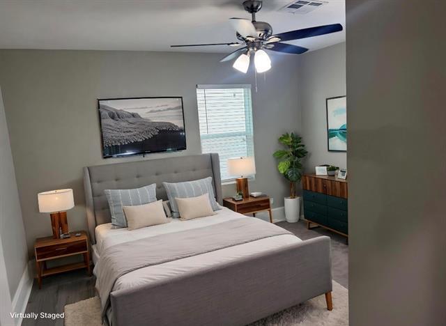 Building Photo - 500 Water