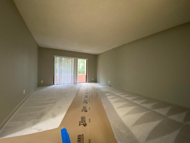 Foto del edificio - 2050 N Congress Ave