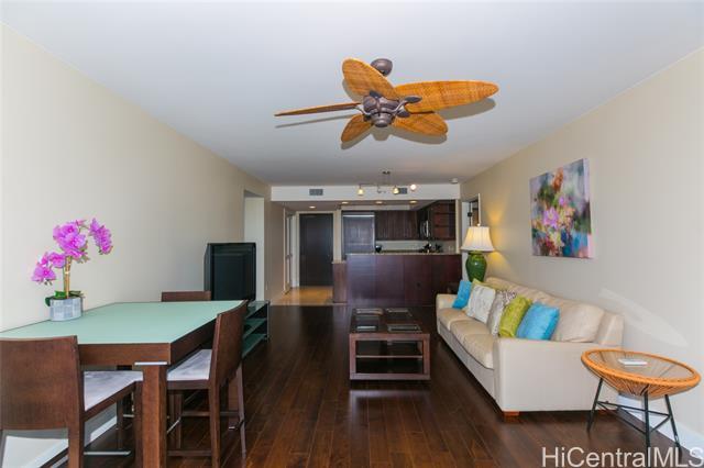 Building Photo - 1551 Ala Wai Blvd