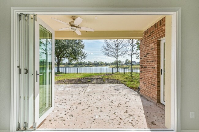 Building Photo - 2315 Bending Spring Dr