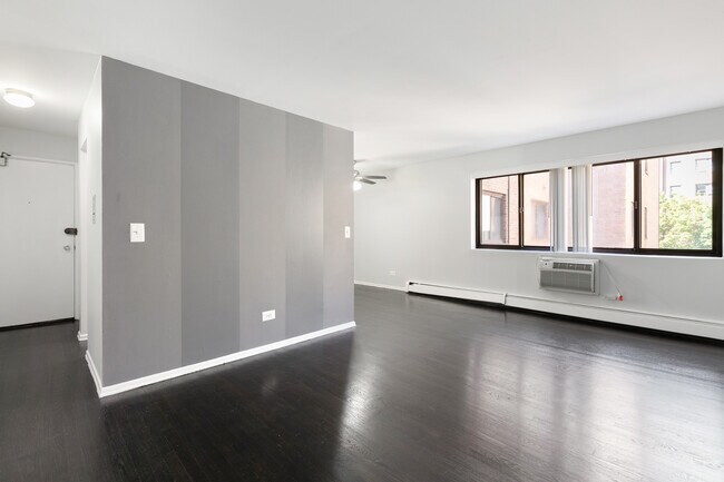 Foto del edificio - 6021 N Winthrop Ave