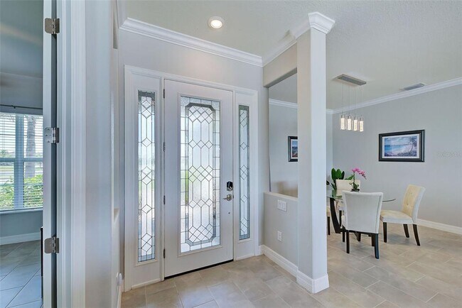 Foto del edificio - 15240 Spanish Point Dr