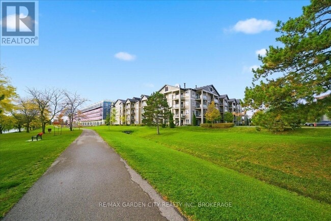 Building Photo - 330 Prince Charles Dr S