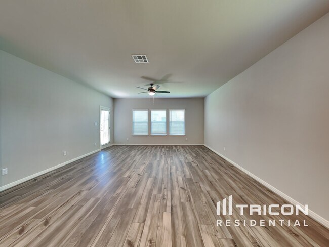 Building Photo - 5803 Nyla Wy