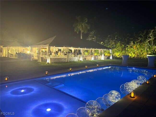 Foto del edificio - 4369 Cypress Ln