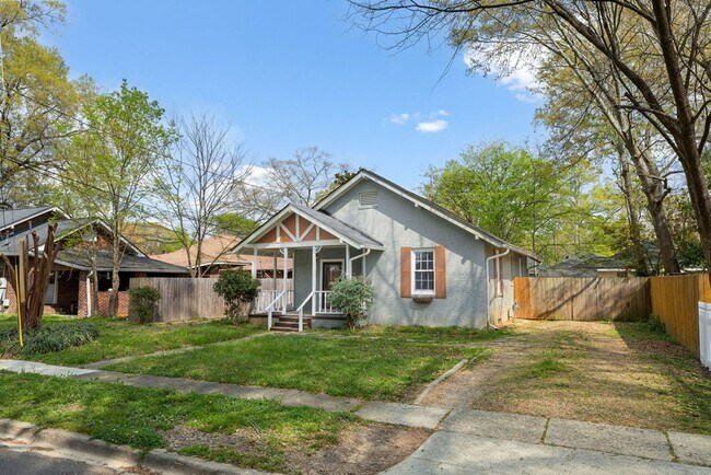 Foto del edificio - 43 1/2 Ash St NE