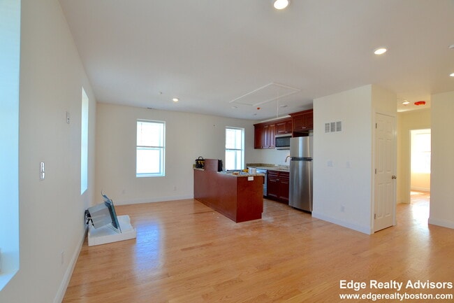 Building Photo - 11 Sawyer Ter
