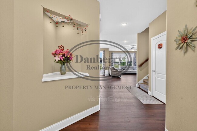Foto del edificio - 24989 Reddington Ct